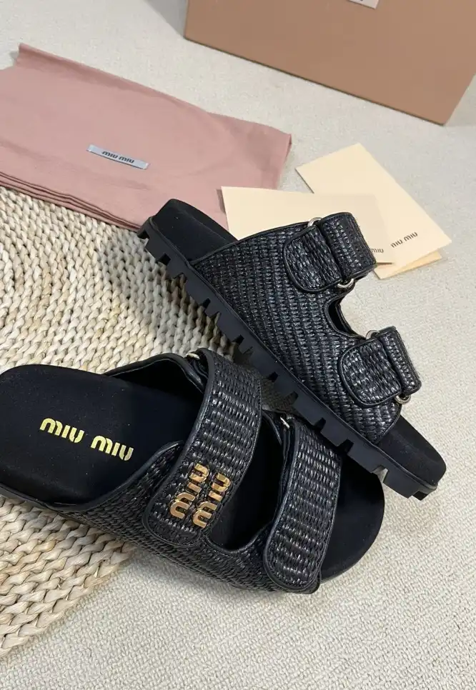 hype Miu Miu Sandals