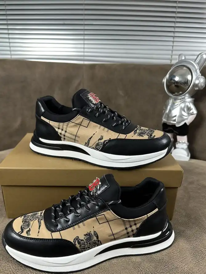 hype Burberry Sneakers