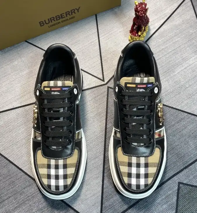 hype Burberry Sneakers