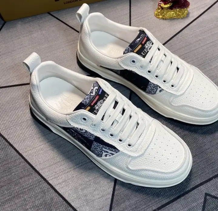 hype Burberry Sneakers