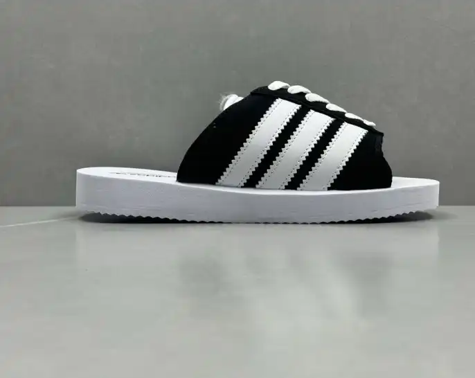 hype Adidas slippers