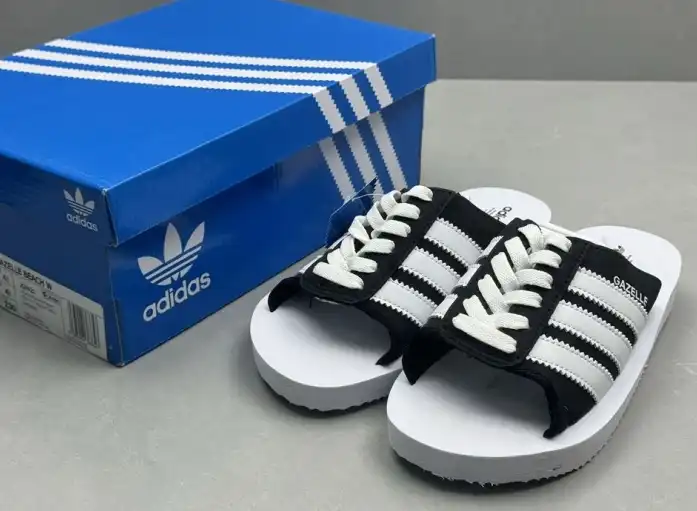 hype Adidas slippers