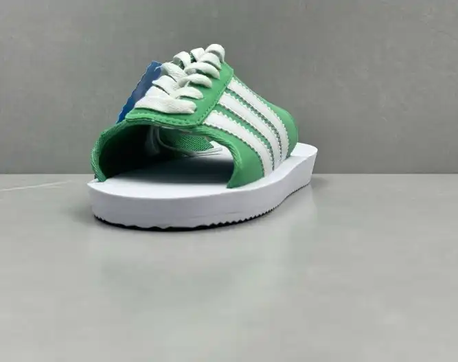 hype Adidas slippers