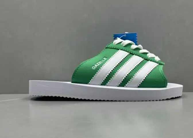 hype Adidas slippers