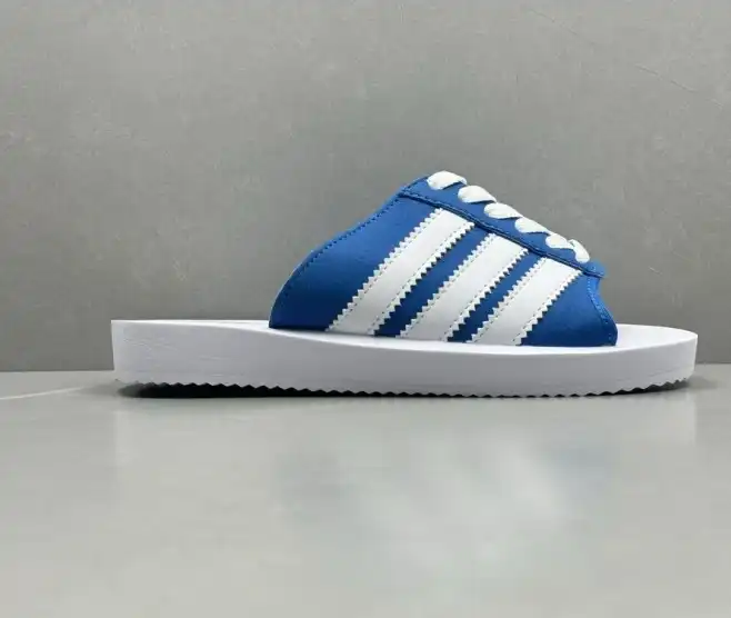 hype Adidas slippers