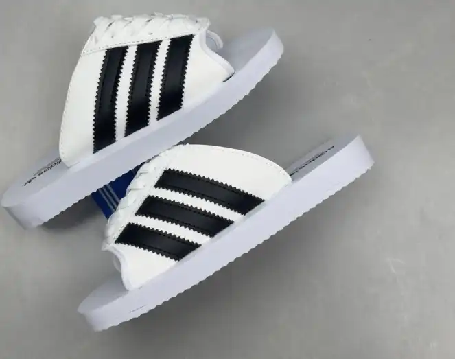 hype Adidas slippers