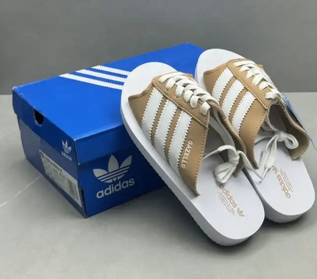 hype Adidas slippers