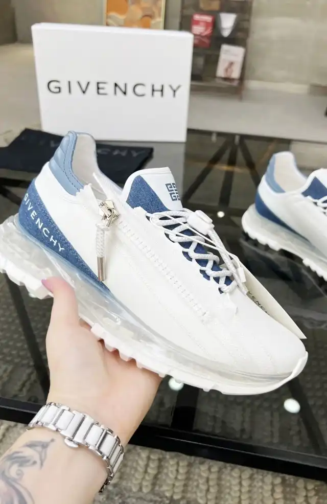 hype Givenchy Sneakers