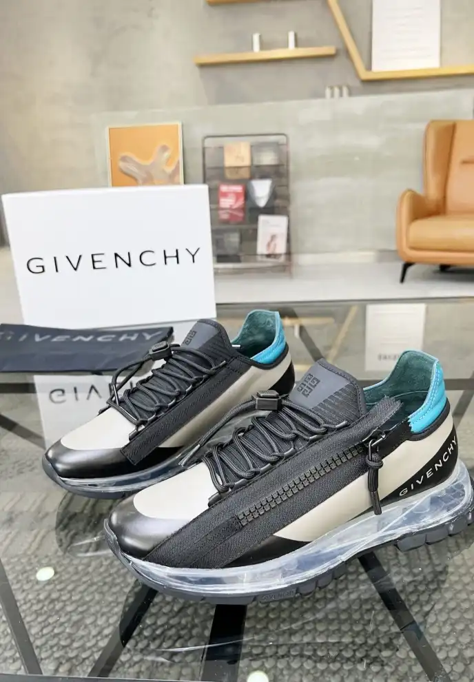 hype Givenchy Sneakers