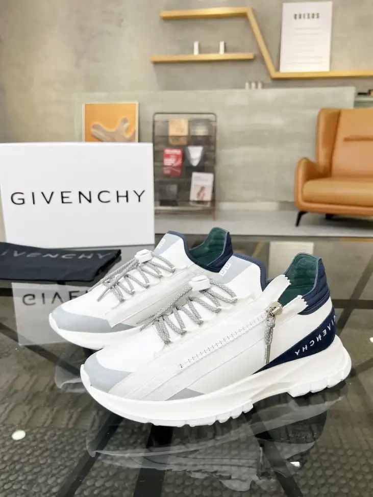 hype Givenchy Sneakers