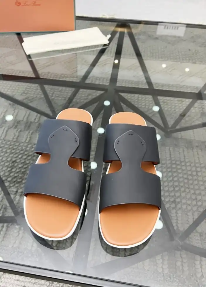 hype LV Slippers