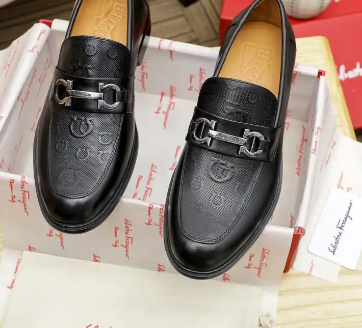 hype Ferragamo Leather Shoes