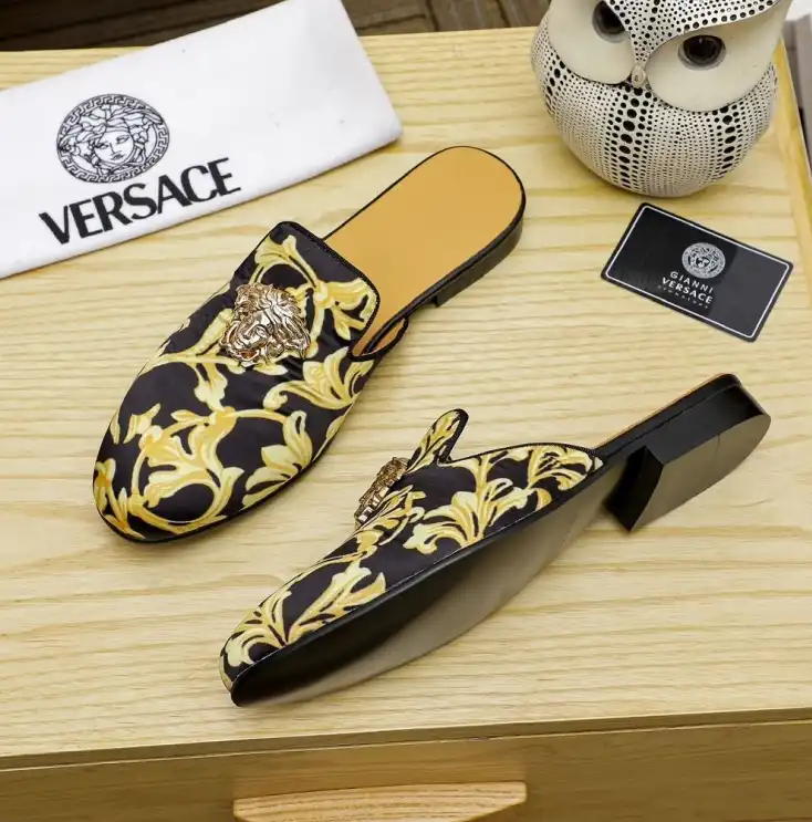 hype Givenchy Slippers