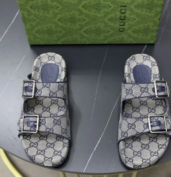 hype Gucci Slippers