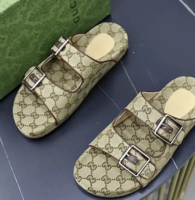 hype Gucci Slippers