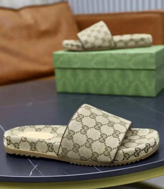 hype Gucci Slippers