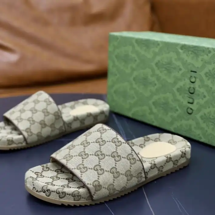 hype Gucci Slippers