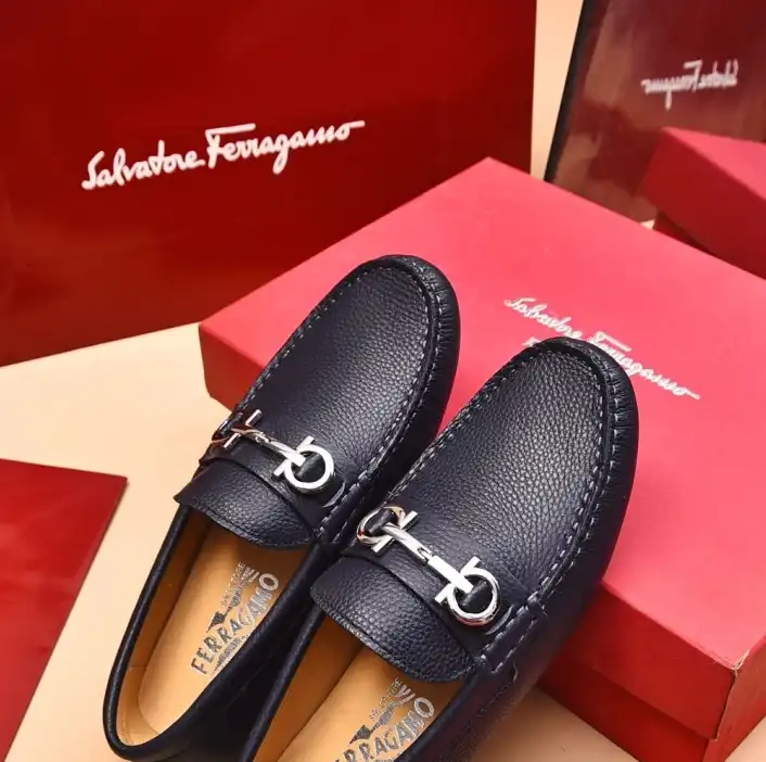 hype Ferragamo Leather Shoes