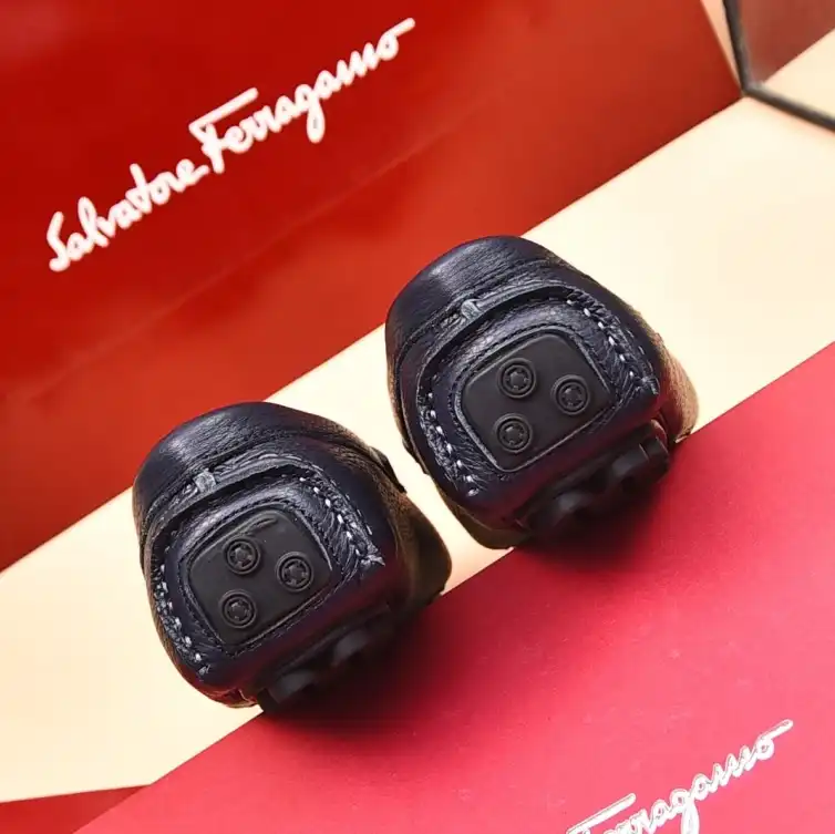 hype Ferragamo Leather Shoes