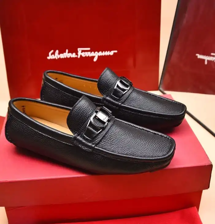 hype Ferragamo Leather Shoes