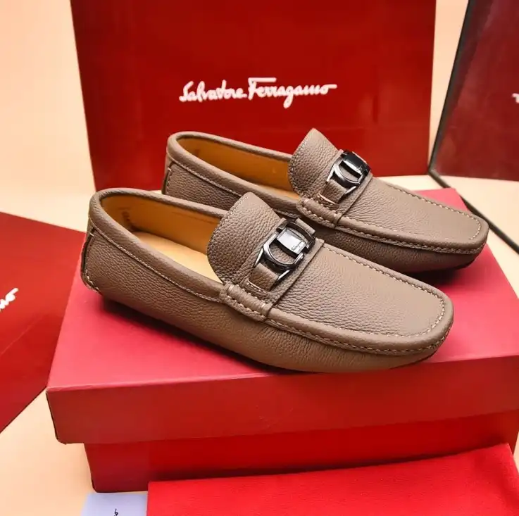 hype Ferragamo Leather Shoes