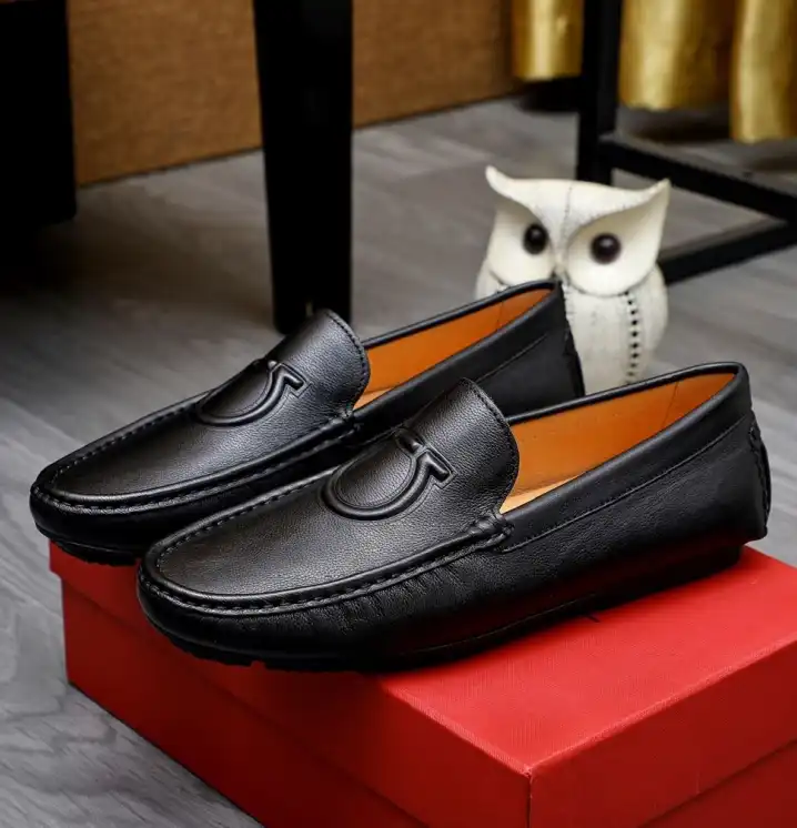 hype Ferragamo Leather Shoes