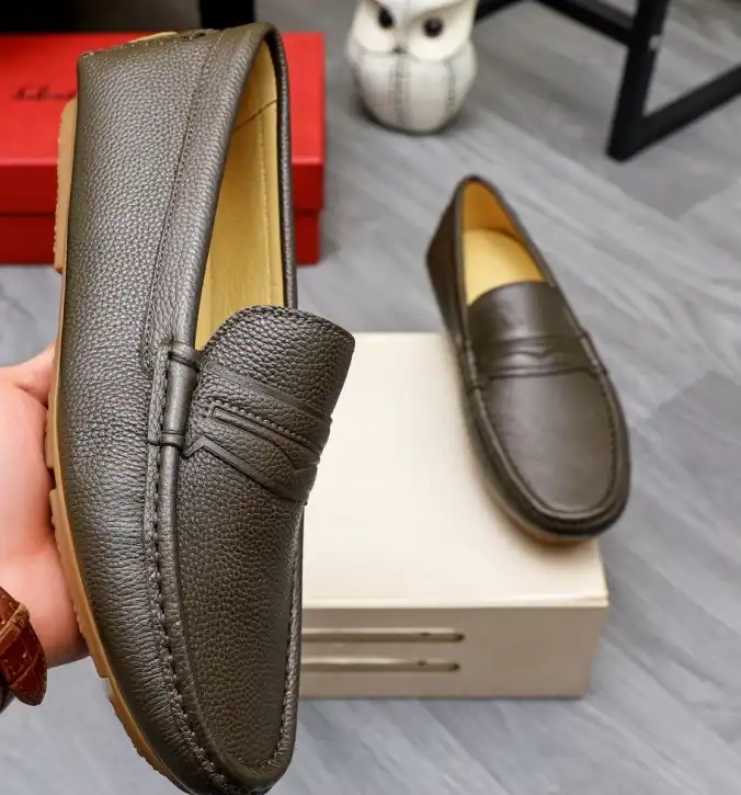 hype Ferragamo Leather Shoes