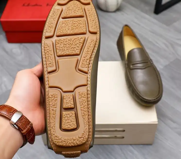 hype Ferragamo Leather Shoes