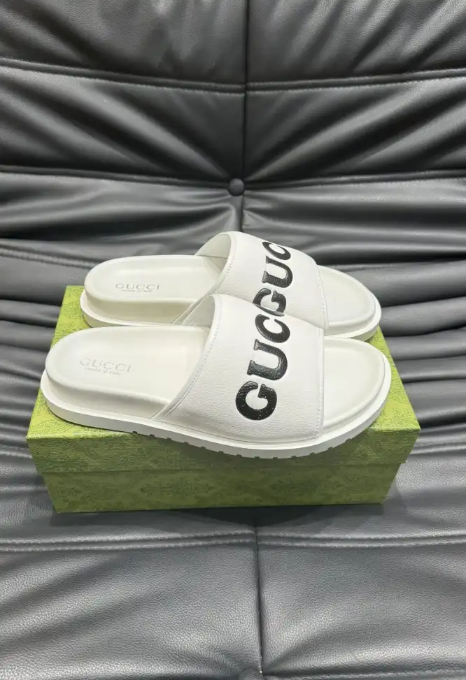 hype Gucci Slippers