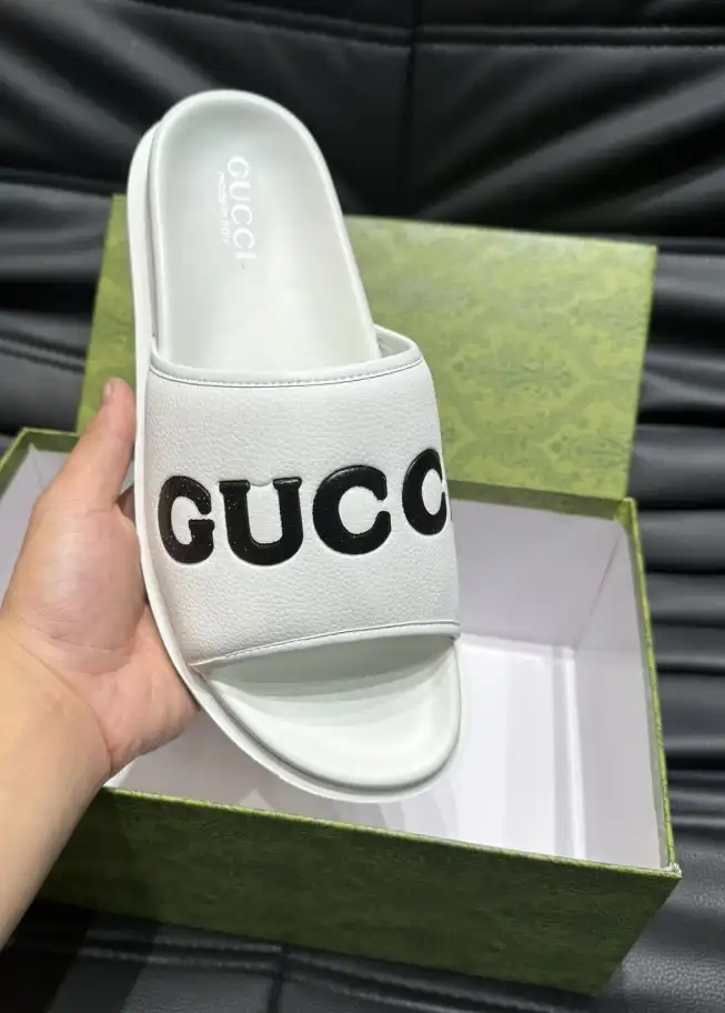 hype Gucci Slippers