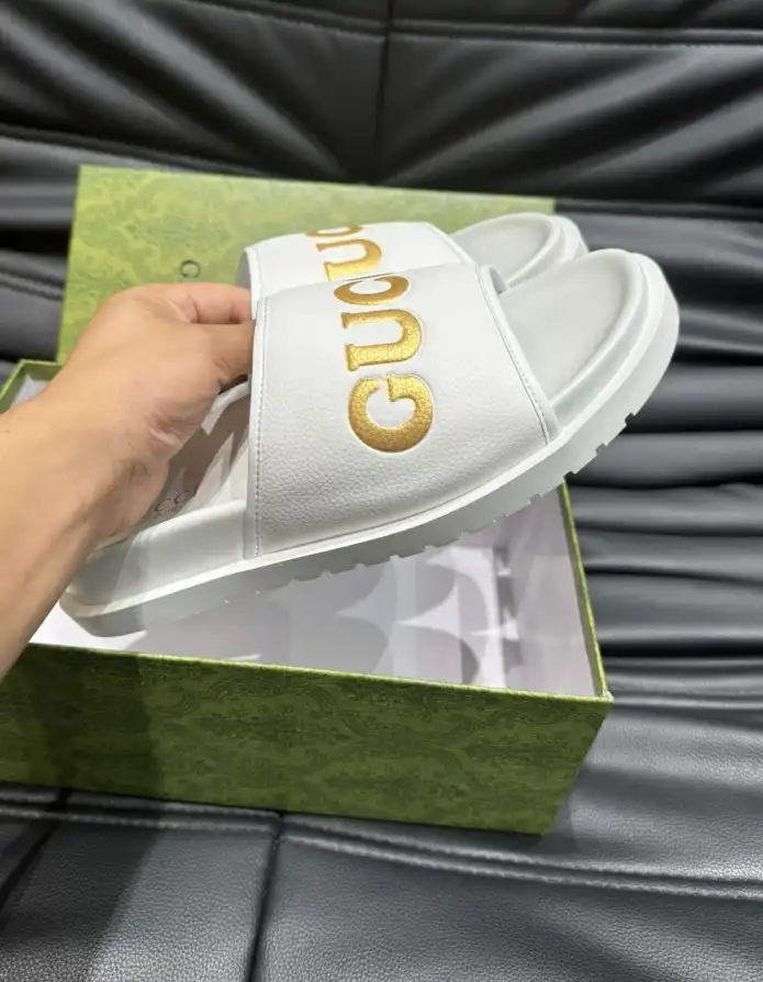 hype Gucci Slippers