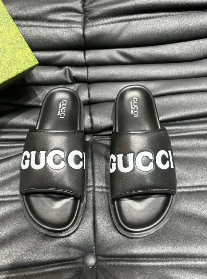 hype Gucci Slippers