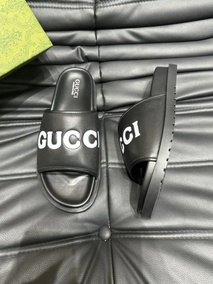 hype Gucci Slippers