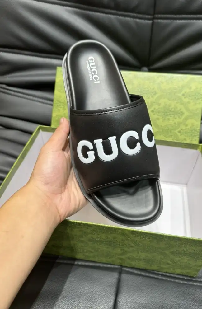 hype Gucci Slippers