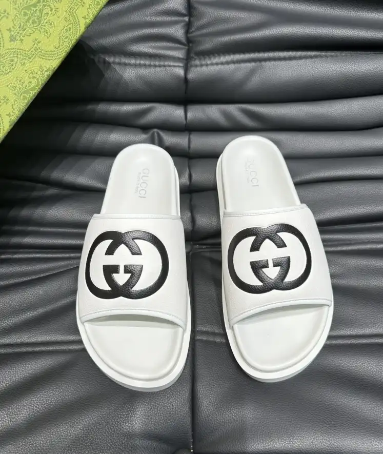 hype Gucci Slippers