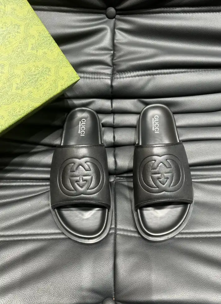 hype Gucci Slippers