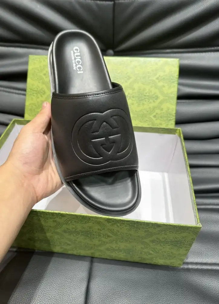 hype Gucci Slippers