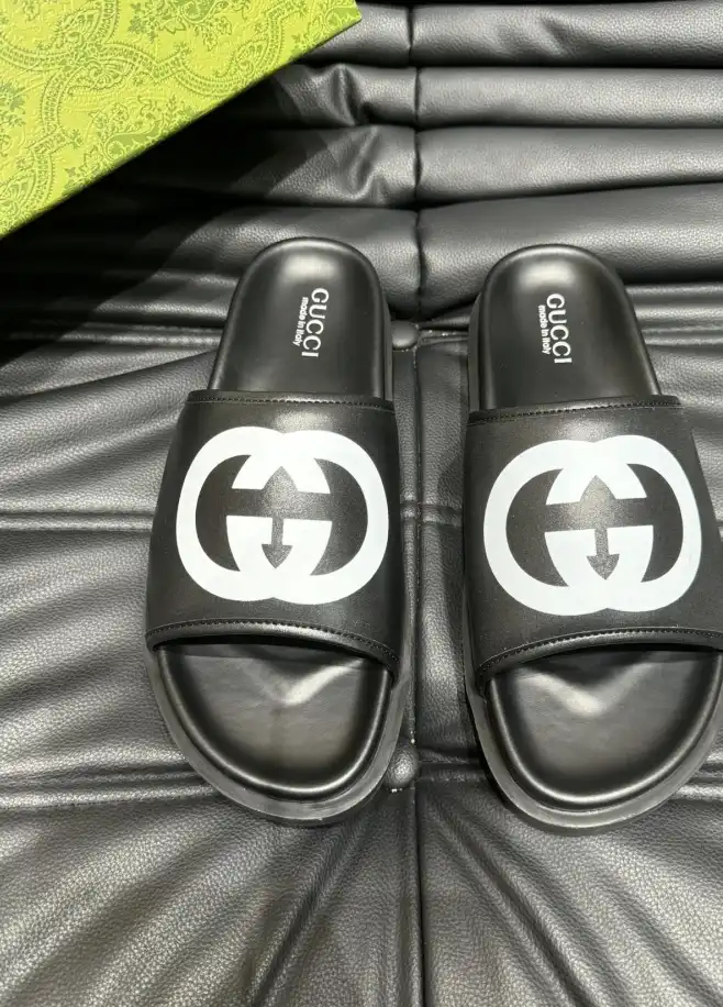 hype Gucci Slippers