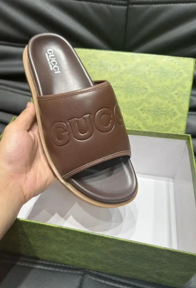 hype Gucci Slippers