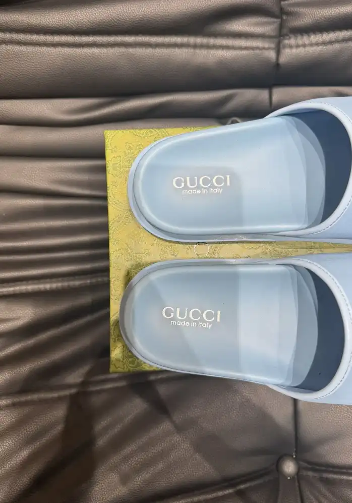 hype Gucci Slippers