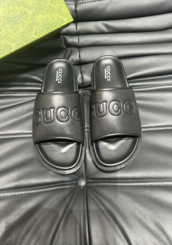 hype Gucci Slippers