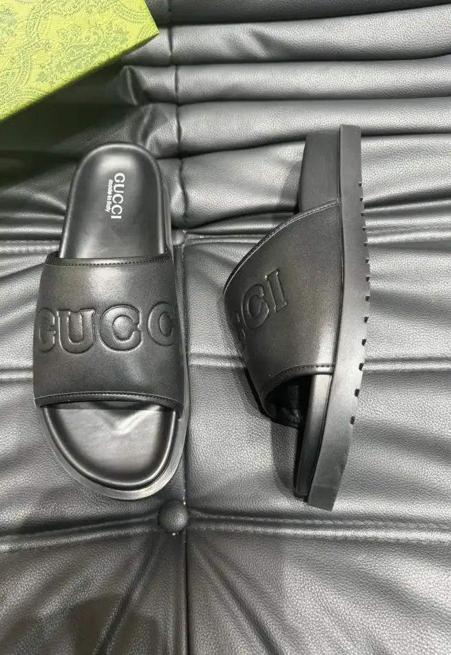 hype Gucci Slippers