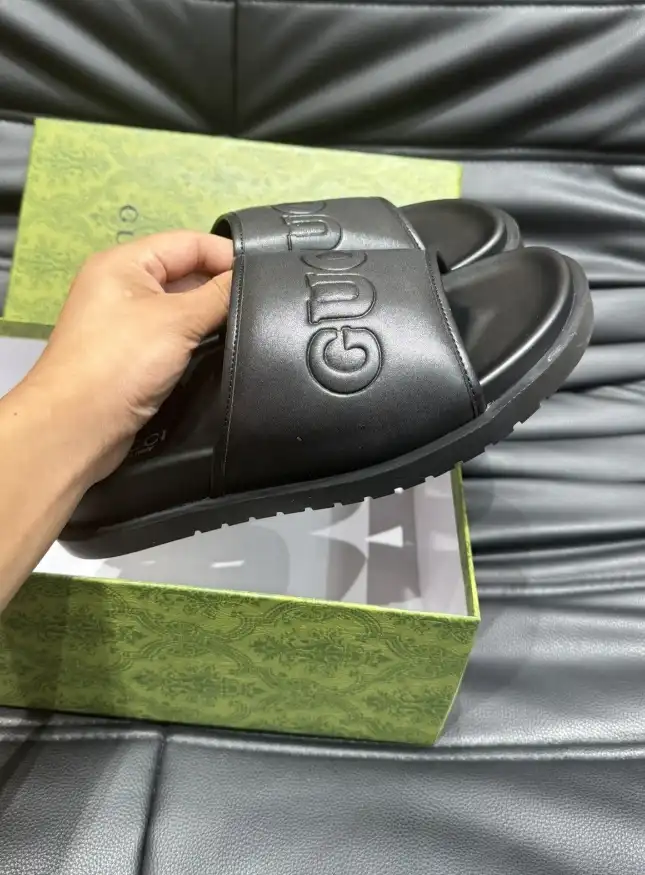 hype Gucci Slippers