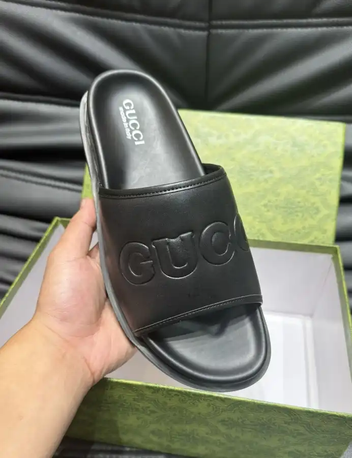 hype Gucci Slippers