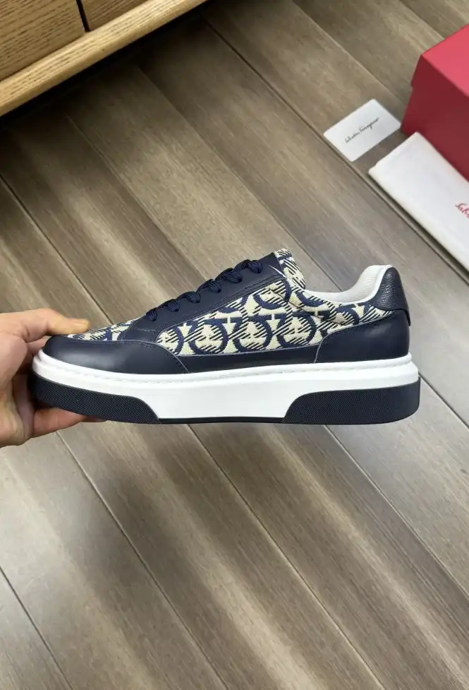 hype Ferragamo Sneakers