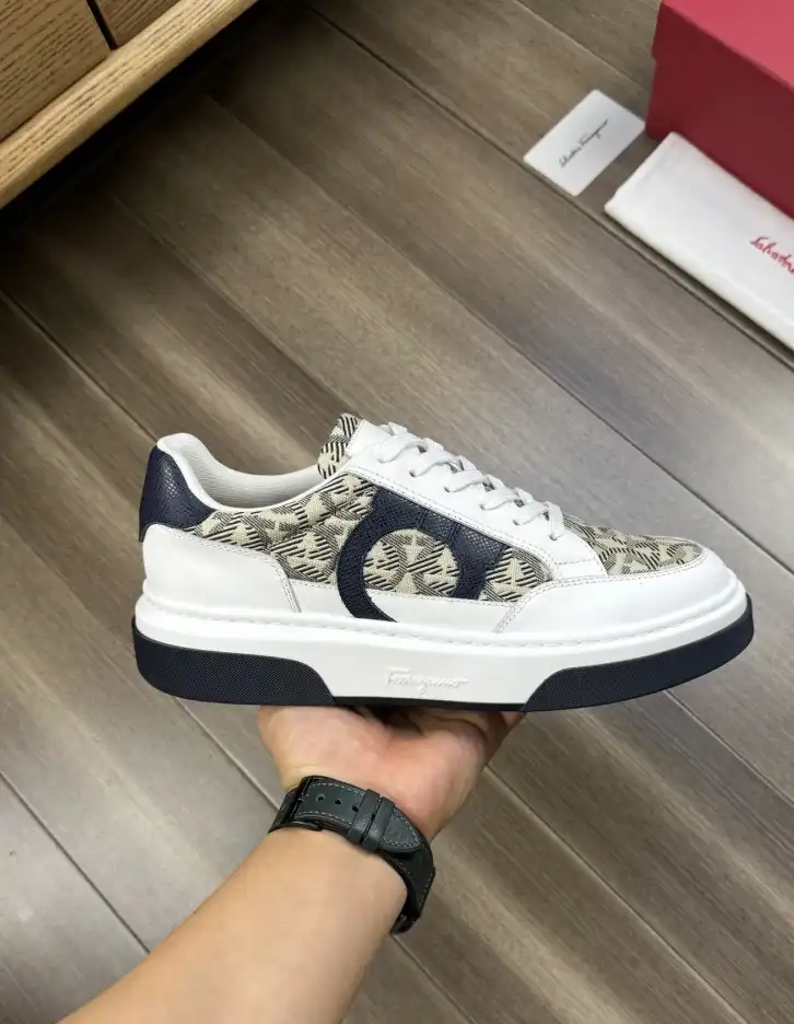 hype Ferragamo Sneakers