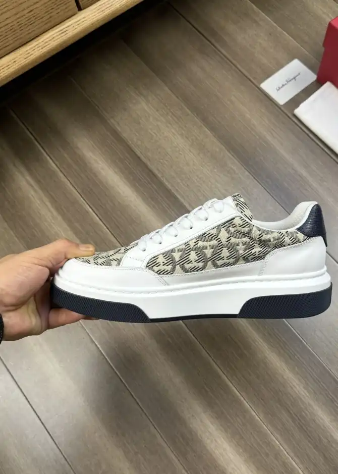 hype Ferragamo Sneakers