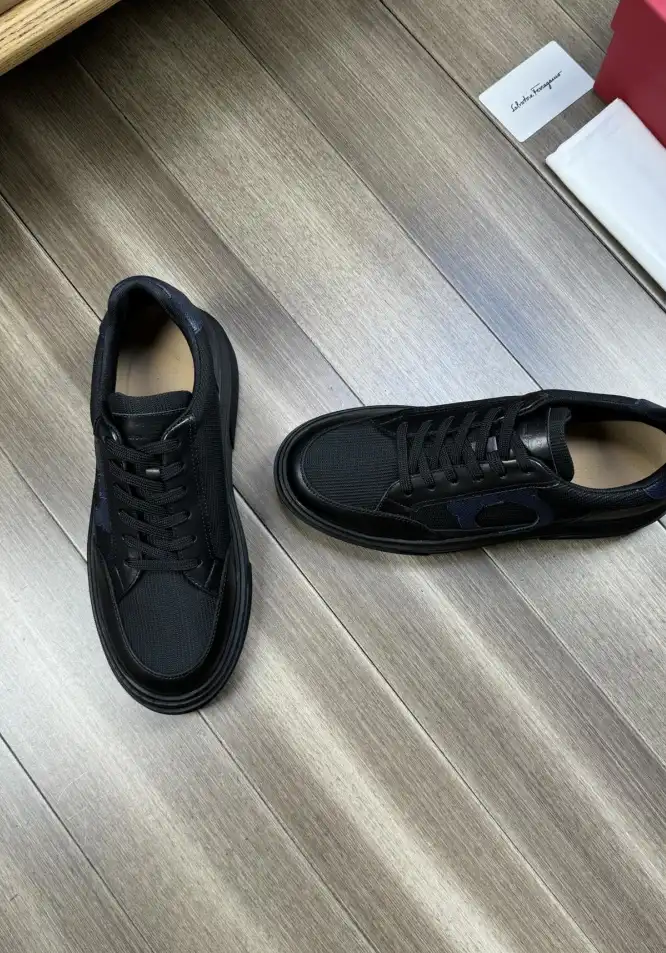 hype Ferragamo Sneakers