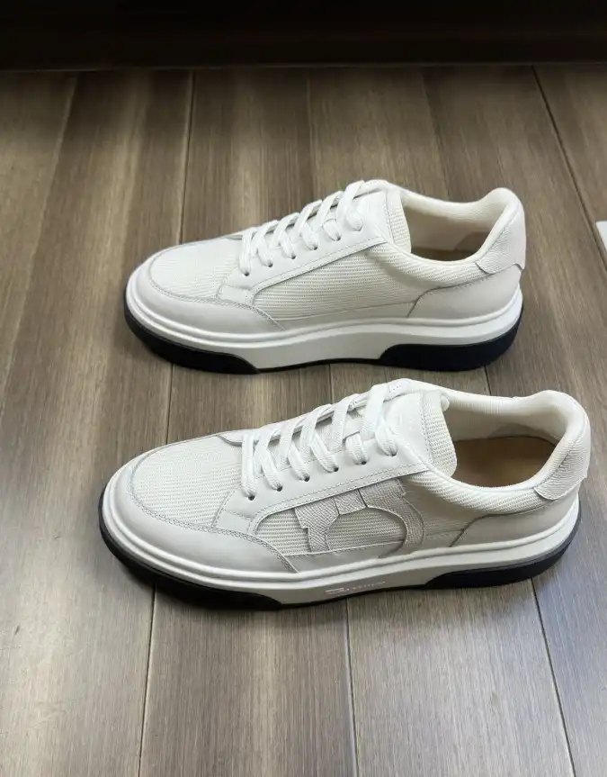 hype Ferragamo Sneakers