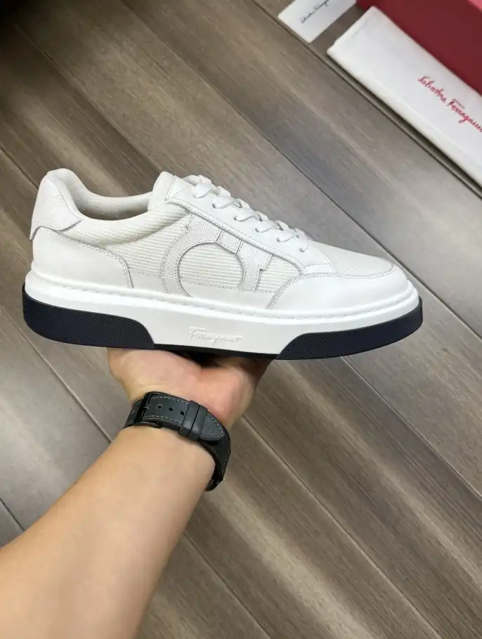 hype Ferragamo Sneakers